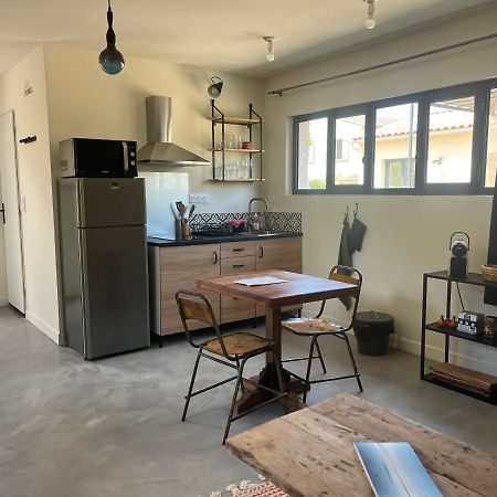 Апартаменти Studio Dans Les Alpilles Фонтвілль Екстер'єр фото
