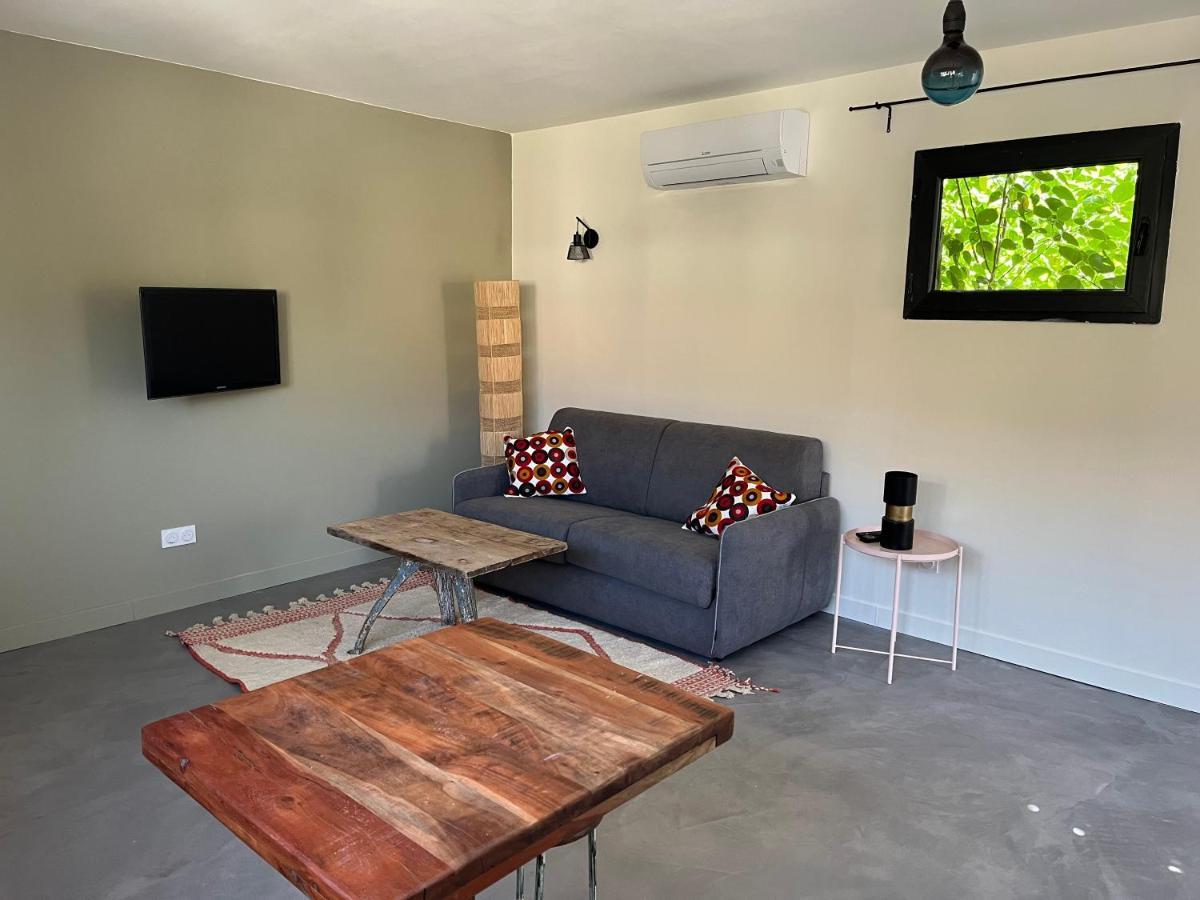 Апартаменти Studio Dans Les Alpilles Фонтвілль Екстер'єр фото