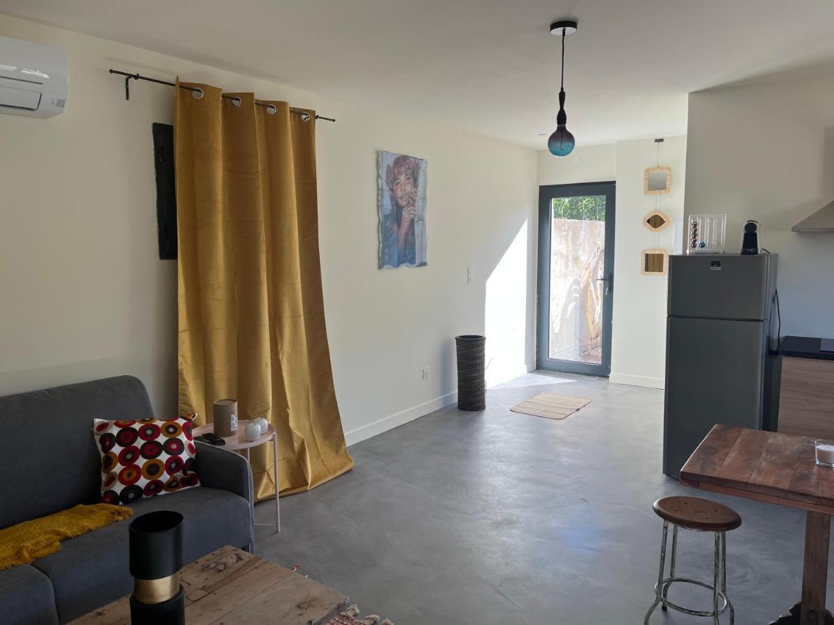 Апартаменти Studio Dans Les Alpilles Фонтвілль Екстер'єр фото