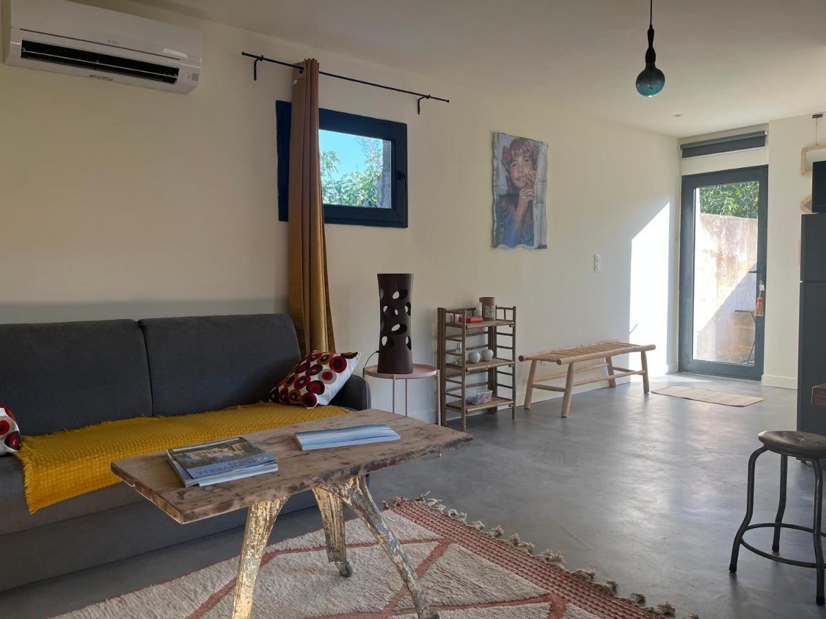 Апартаменти Studio Dans Les Alpilles Фонтвілль Екстер'єр фото
